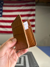 Load image into Gallery viewer, Alligator Wallet