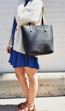 Load image into Gallery viewer, Black Tote