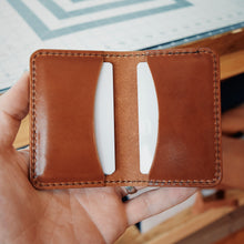 Load image into Gallery viewer, Vertical Bifold Mini