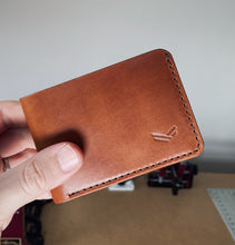 Load image into Gallery viewer, Buck Brown Traditional Bifold w/ ID
